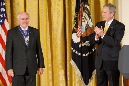 bush awards howard with medal of freedom